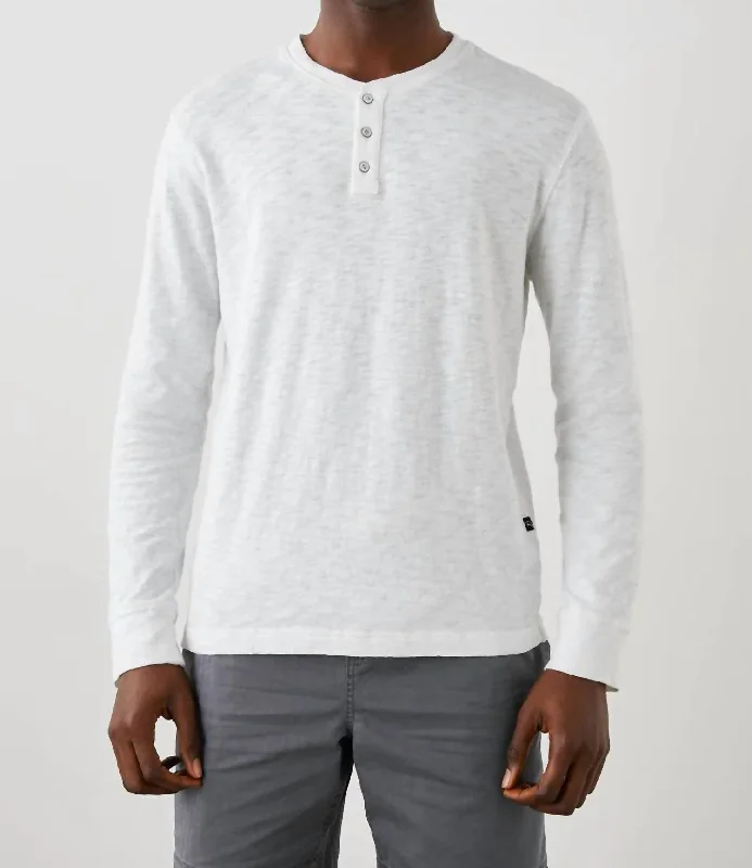 Skhi Henley Shirt In White