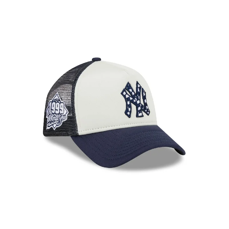 New York Yankees Checkered Flag 9FORTY A-Frame Trucker Hat